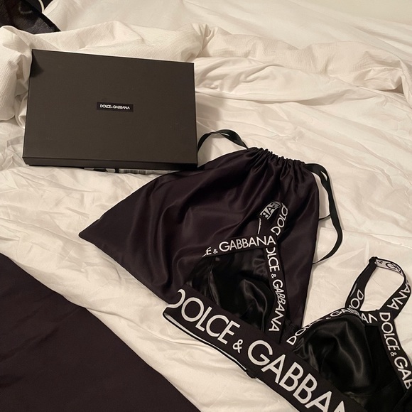 Dolce & Gabana, bralette & stockings. - Picture 3 of 5